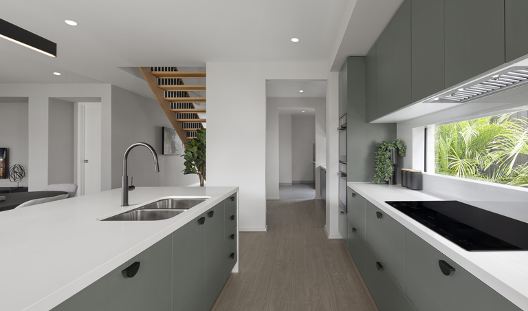 EHBG2520 Jardene Heros 110