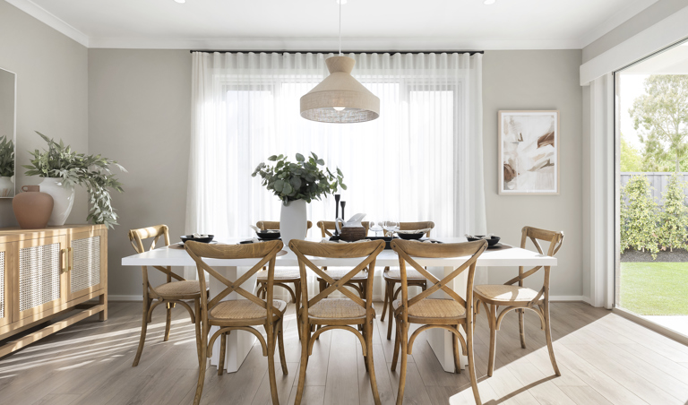 EHBG2389 D Five Heroes 012