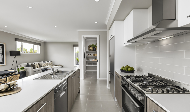 EHBG2390 Zui Heroes 019 Edit