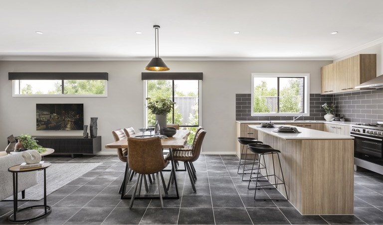 EHBG609419 S TWO.1 Heroes 016