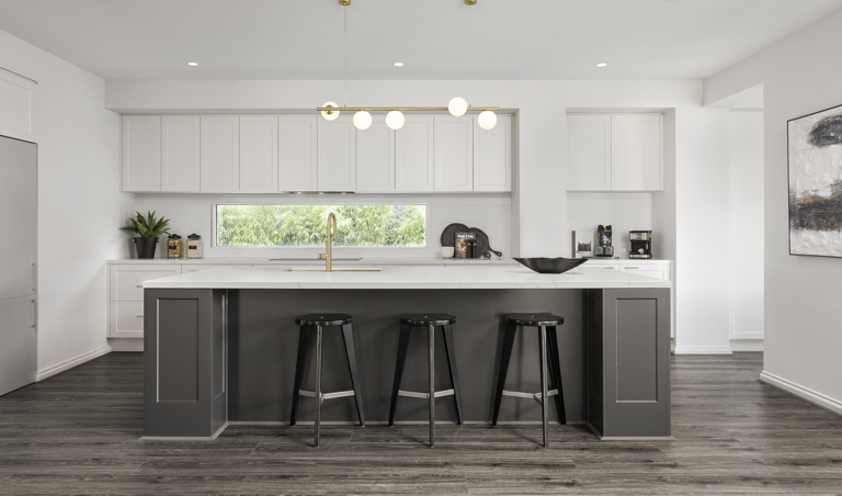 EHBG2436 Lavell Heroes 045