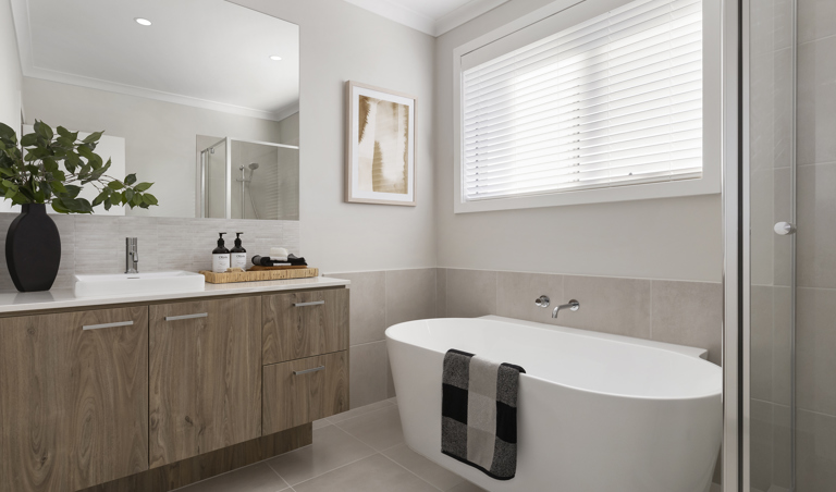 EHBG2389 D Five Heroes 046