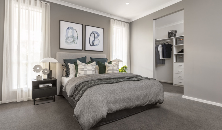 UEBG609419 S SEVEN.1 Heroes 034